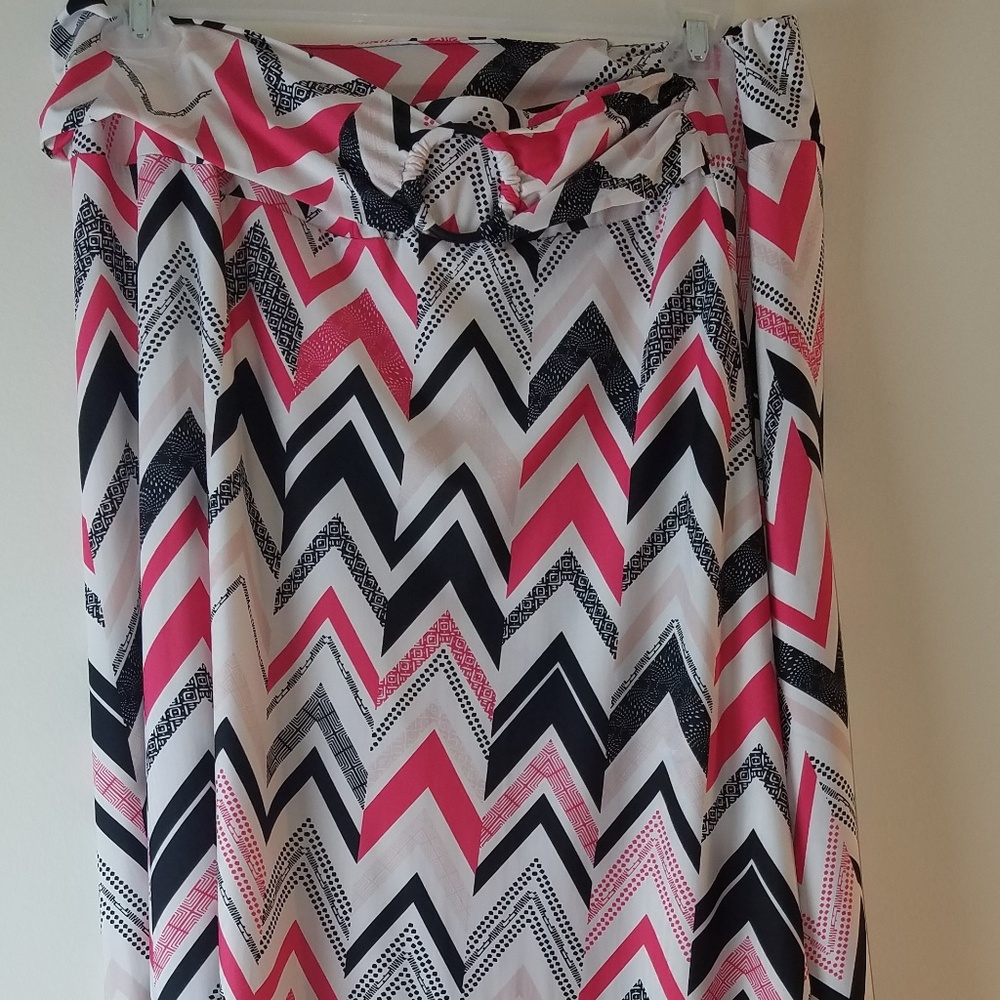 Multi-color skirt with belt